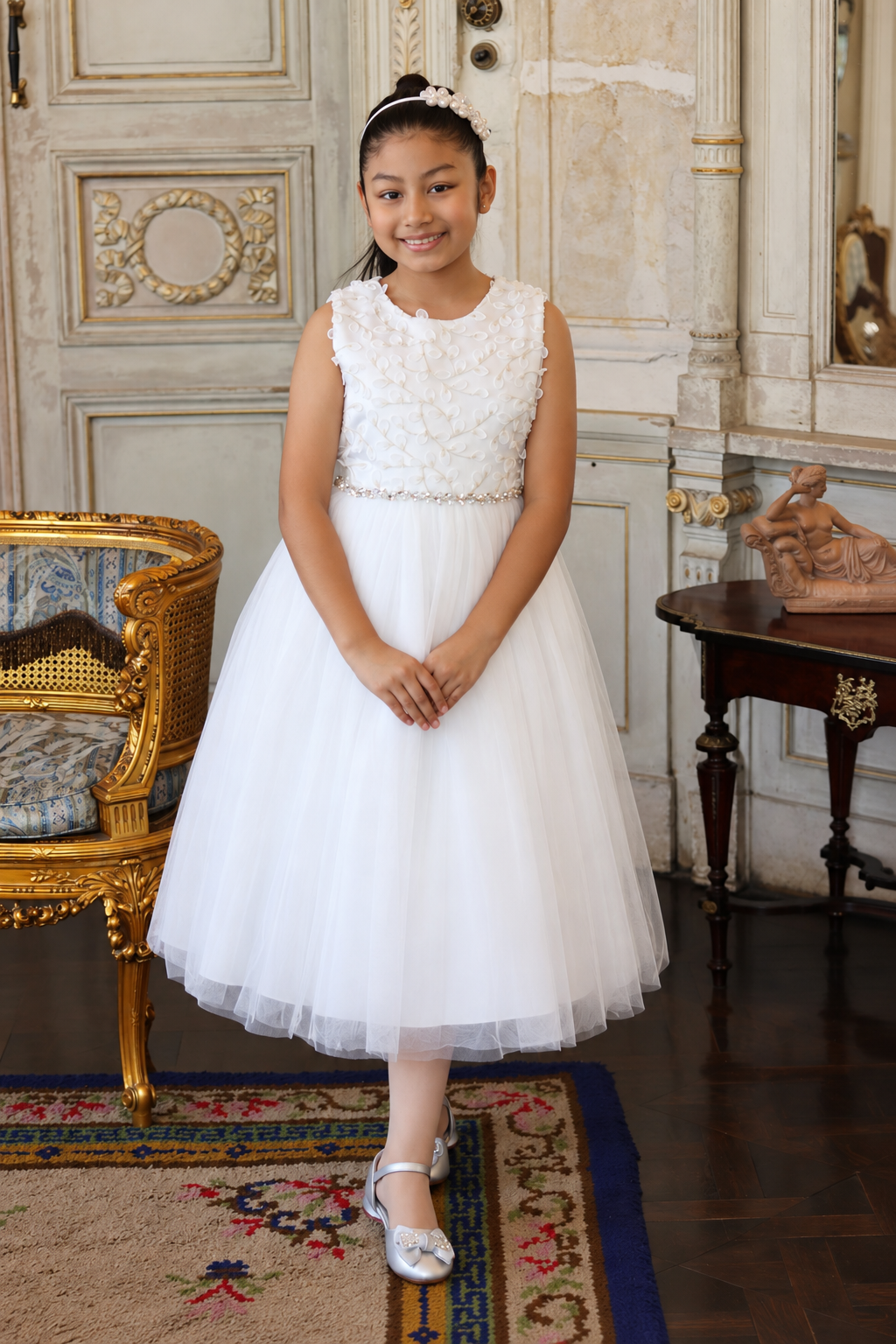 Elegante y delicado, el Vestido Lourdes ideal para Bautizo y primera comunión.