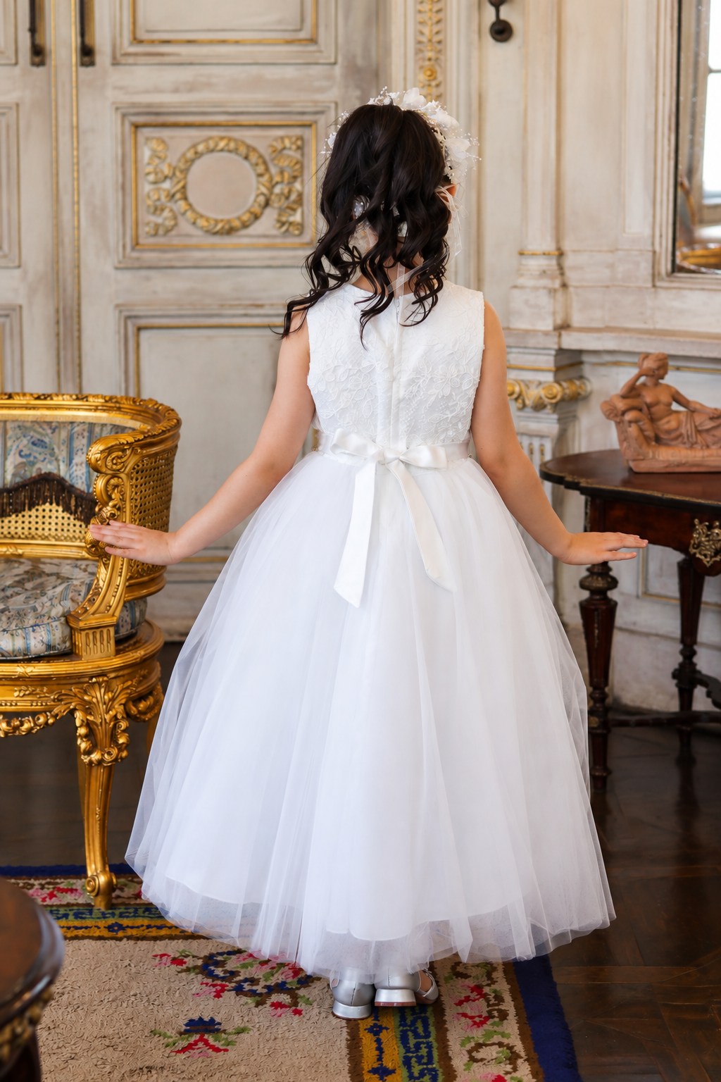 Elegante y delicado, el Vestido Claridad ideal para Bautizo y primera comunión. 